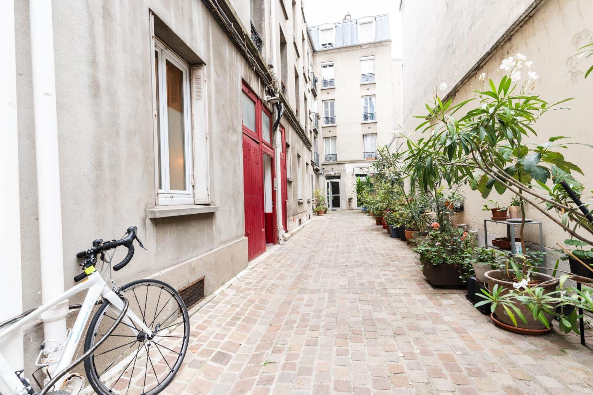 Loft 4 Bedroom Montmartre Pigalle Ac By Lcc Agency Párizs Kültér fotó